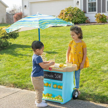 My First Lemonade Stand™ with children playing