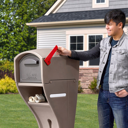 Mailmaster Xl Mailbox Mocha putting up flag