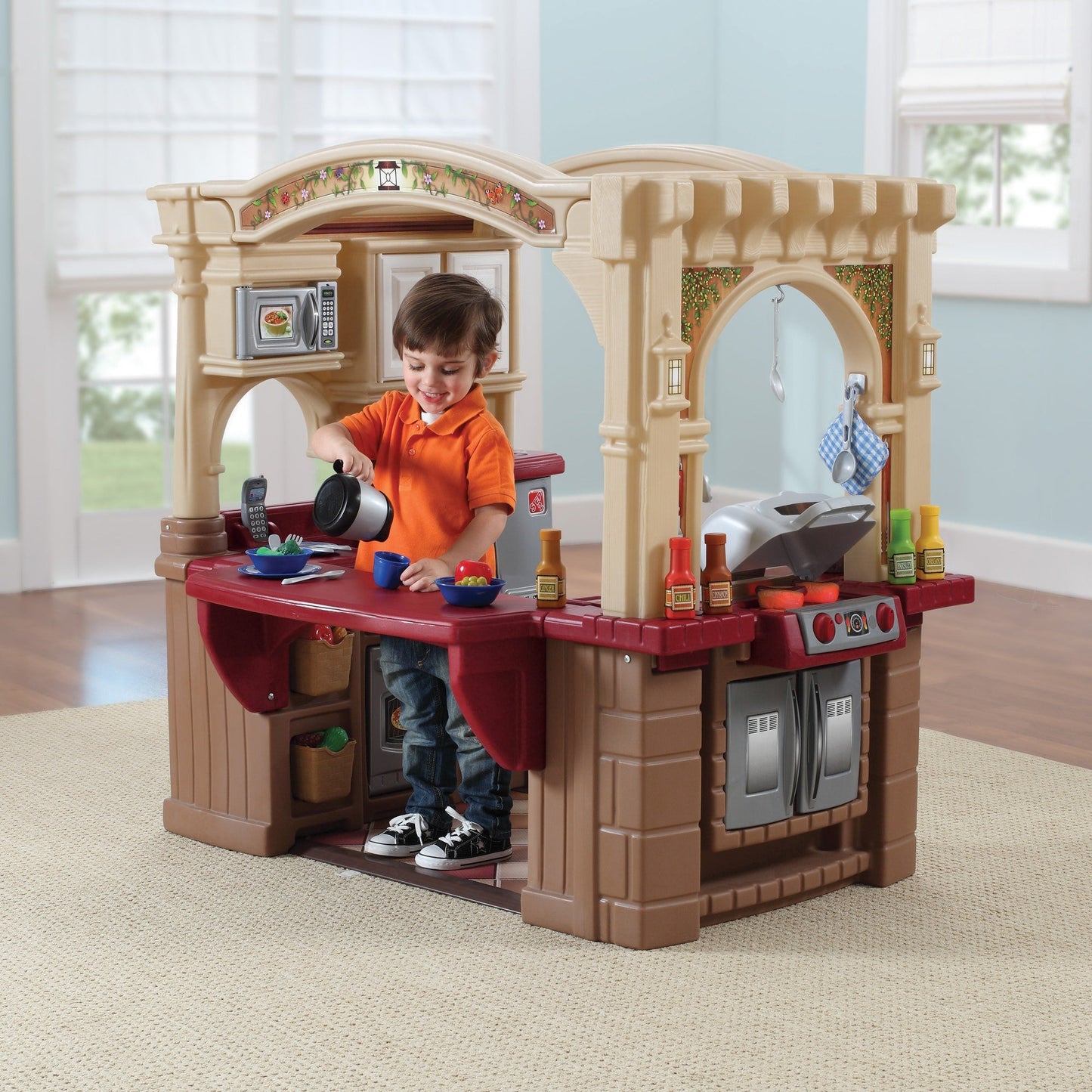 Grand Walk-In Play Kitchen and Grill large open concept
