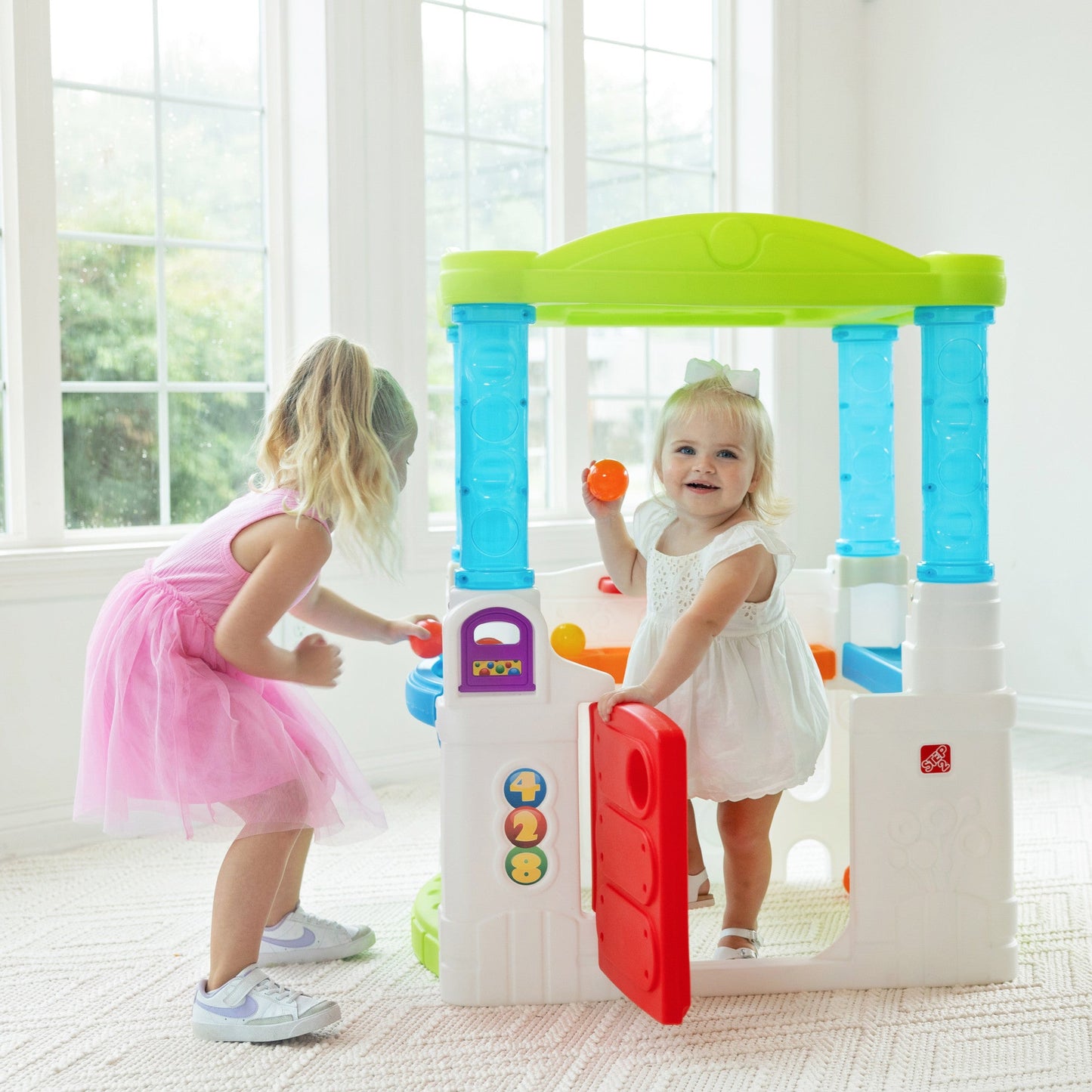 WonderBall Fun House™ with kids playing